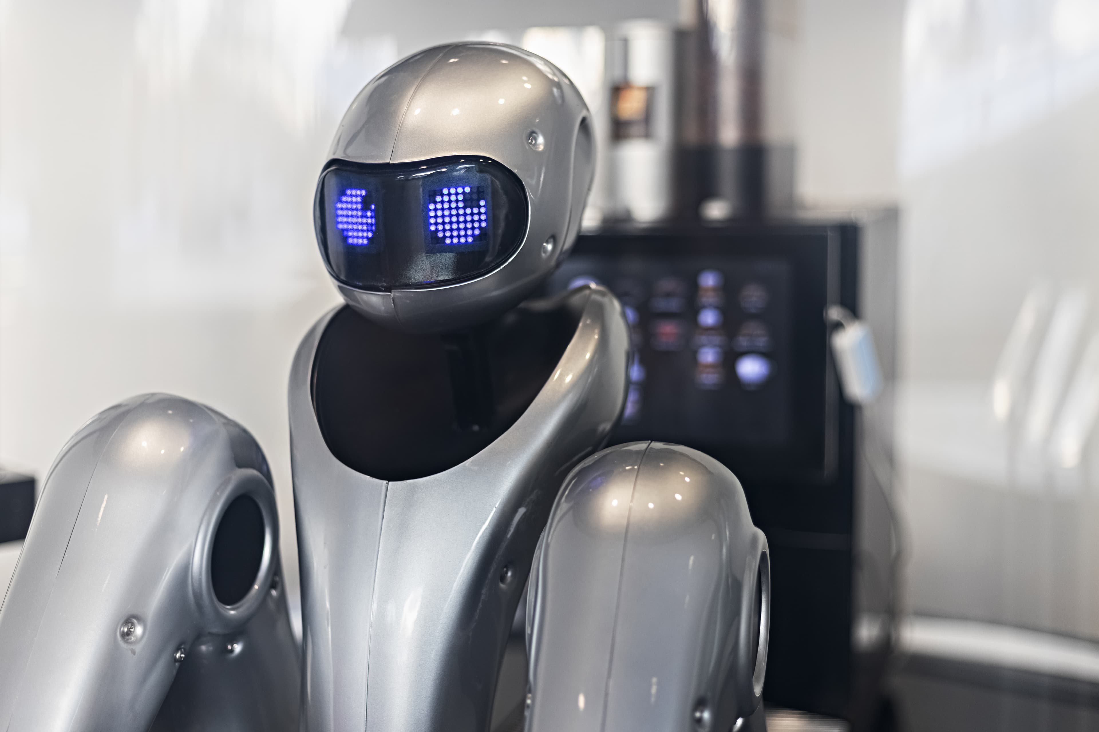 Coffee Served by Robot: Moscow Metro Launches AI Barista at Busy Station