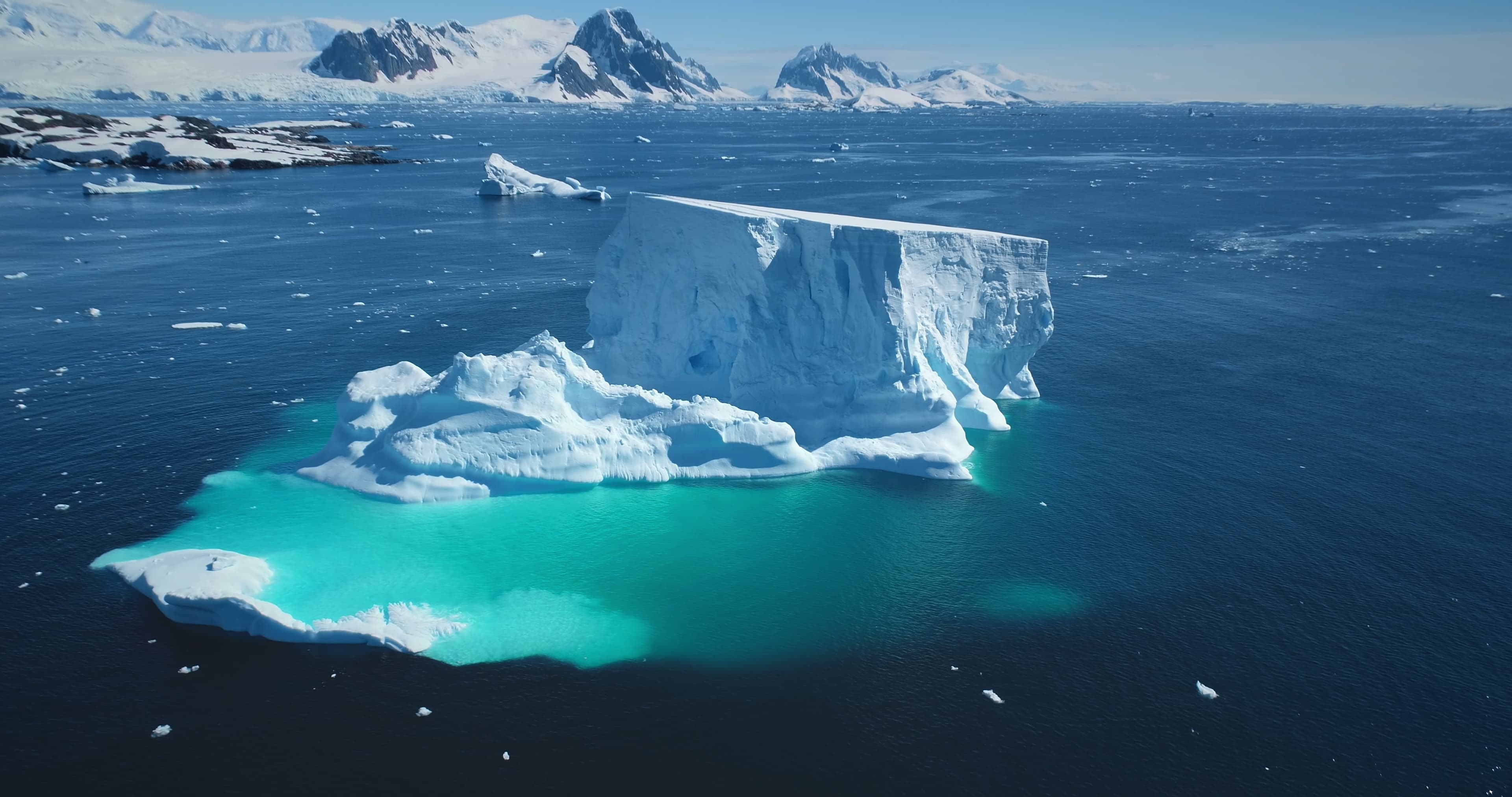 Russian Researchers Train Neural Networks to Spot Icebergs Before It’s Too Late
