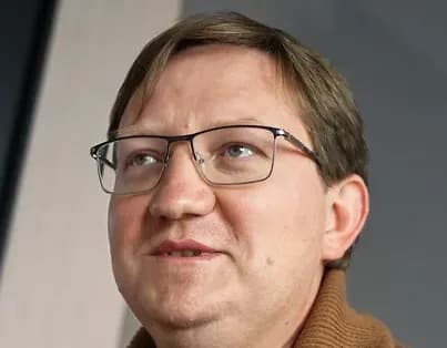 Денис Кораблев