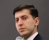Руслан Ахмедов