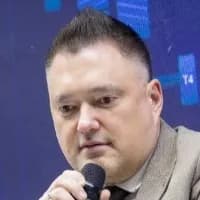 Антон Попов