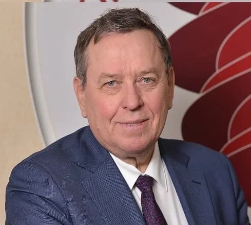 Александр Медведев