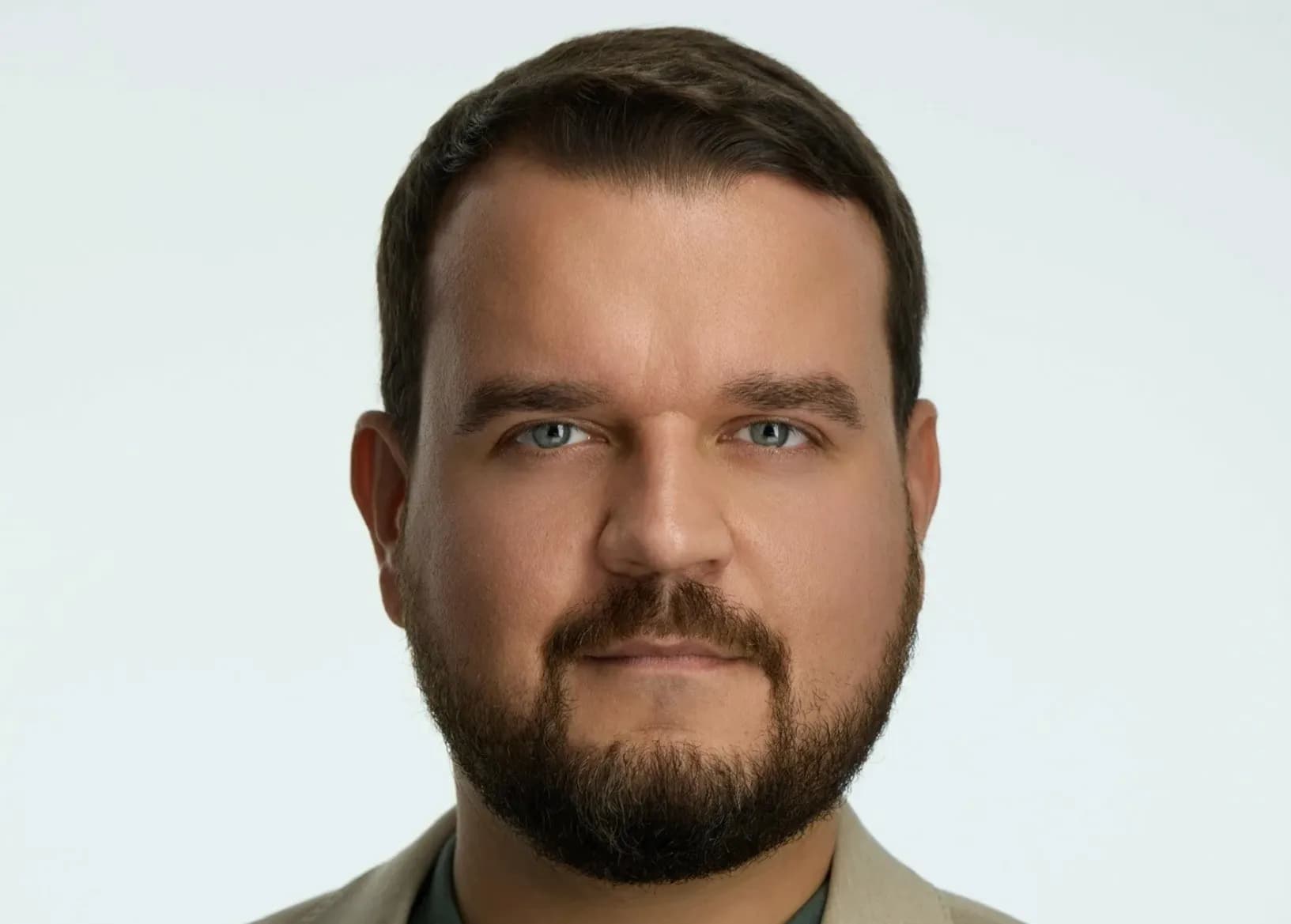 Илья Захаров