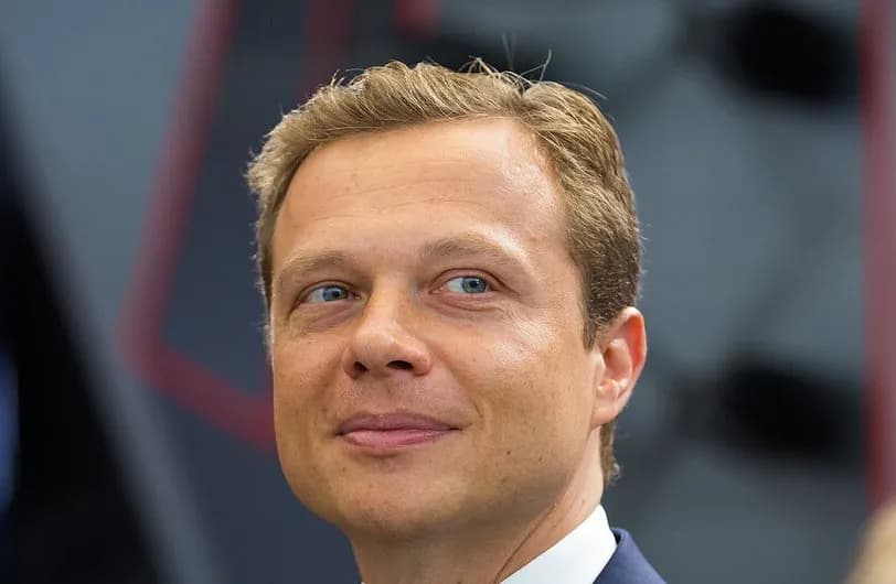 Максим Ликсутов