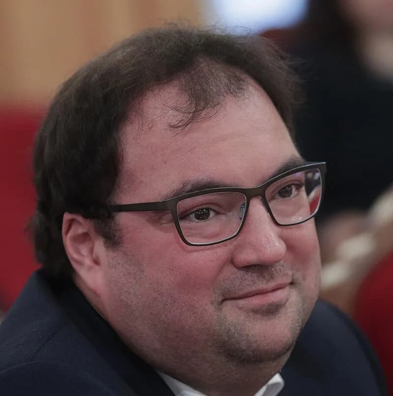 Максут Шадаев