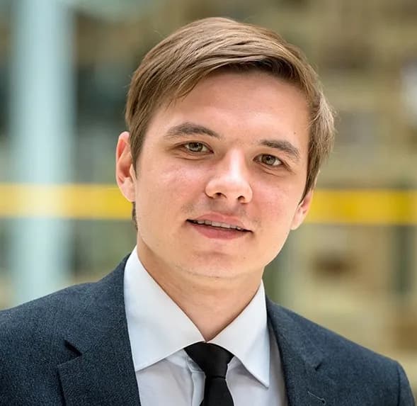 Олег Кивокурцев