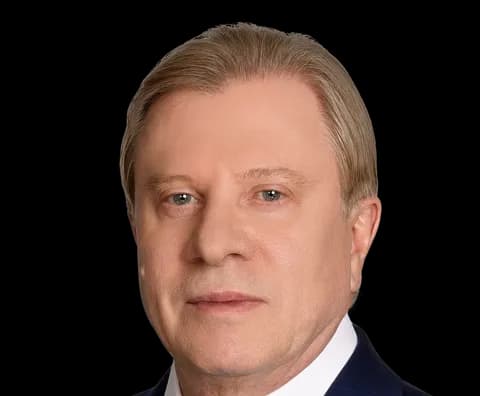 Виталий Савельев