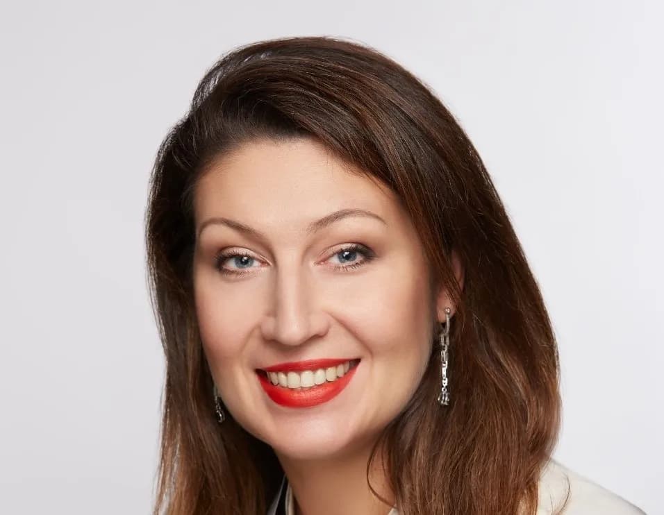 Анна Серебряникова