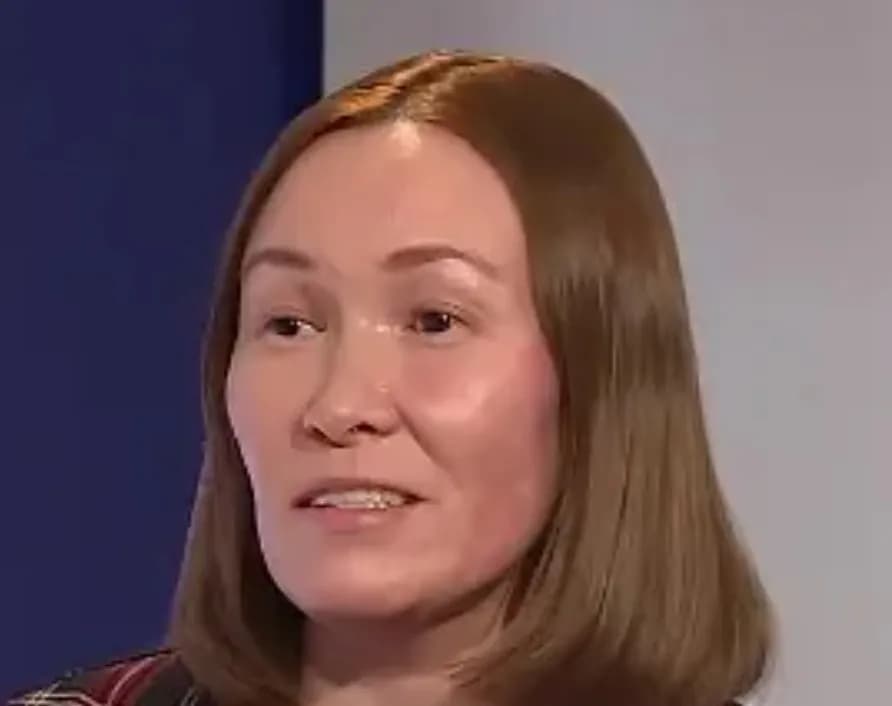 Любовь Возелова