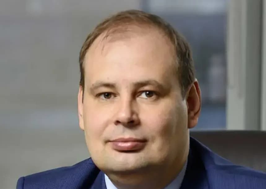 Олег Кузьменков