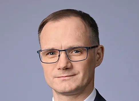 Денис Попов