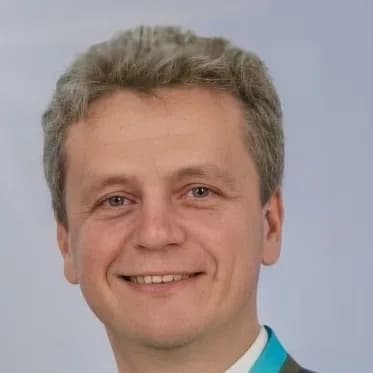 Anton Romanov