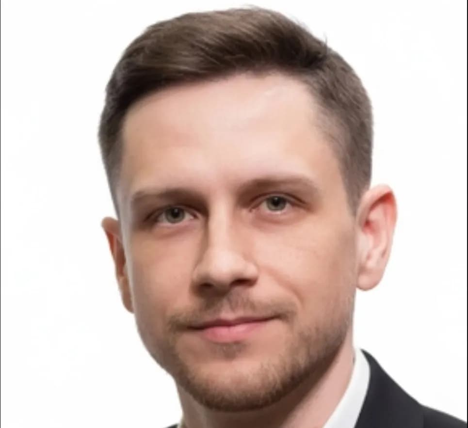 Dmitry Vazhenin