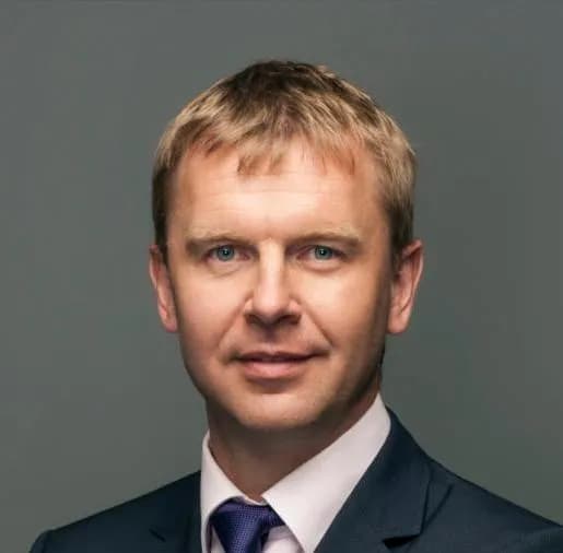 Анатолий Попов