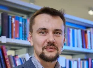 Артем Митрофанов
