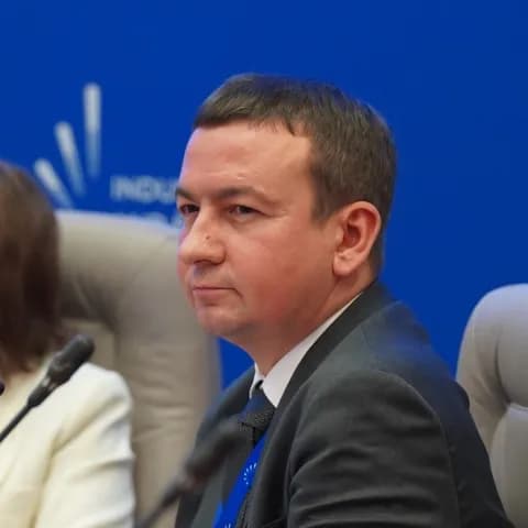 Михаил Писарев