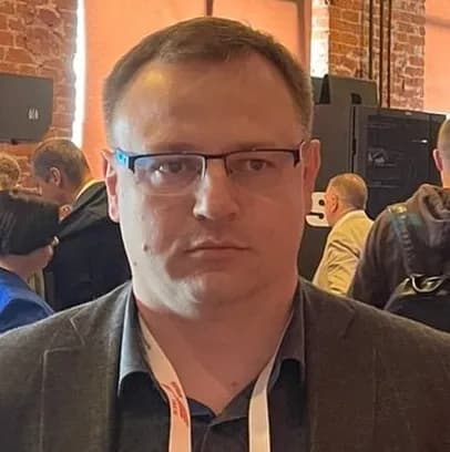Денис Синельник