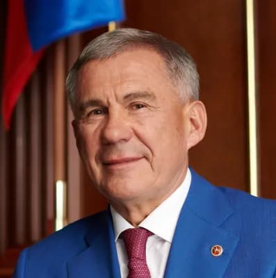 Рустам Минниханов