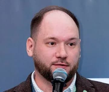 Роман Кожура