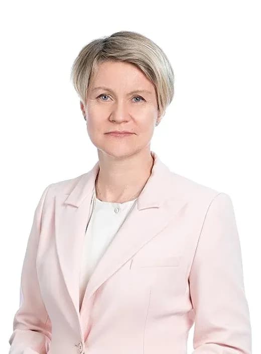 Елена Шмелева