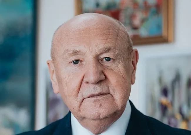 Геннадий Сухих