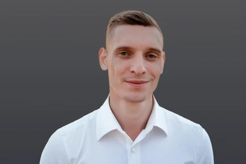 Дмитрий Лебедев