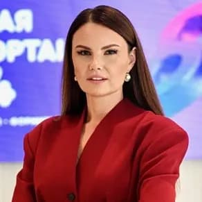 Полина Давыдова