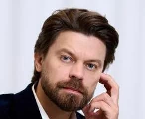 Роман Романов
