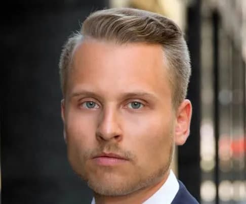 Dmitry Izotov