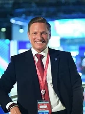 Konstantin Mayor