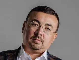 Александр Санин