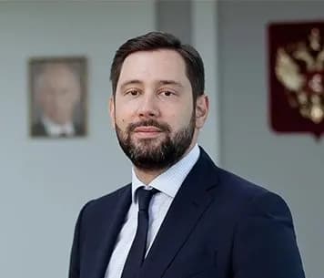 Юрий Зубов