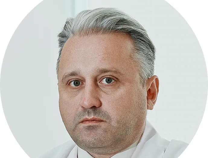 Александр Захаров